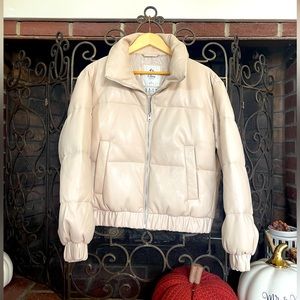 Abercrombie & fitch small woman’s puffer coat